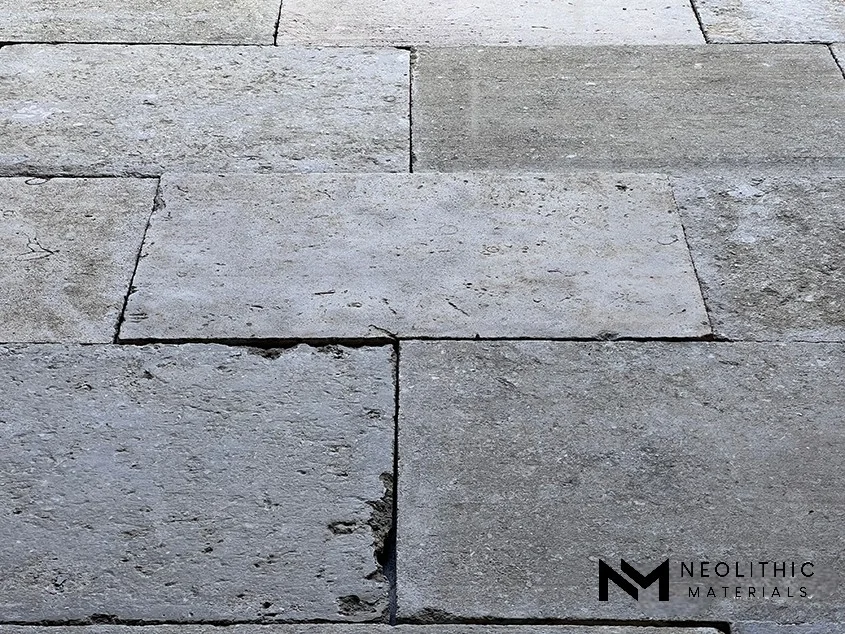 Antique Grey Barr - Image 2